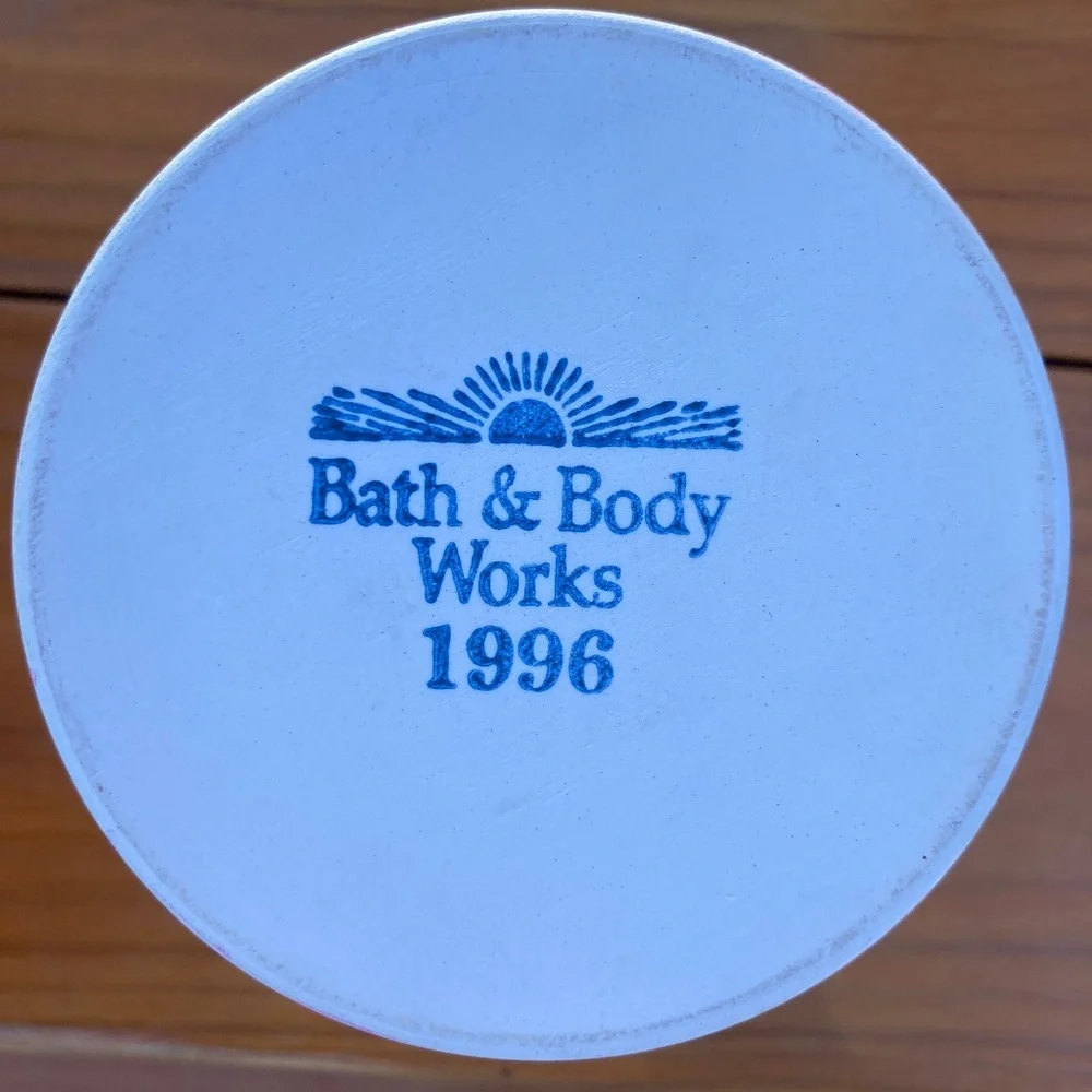 1996 Bath & Body Works Heart Taper Candle Holder, Red and White - Picture 4 of 6